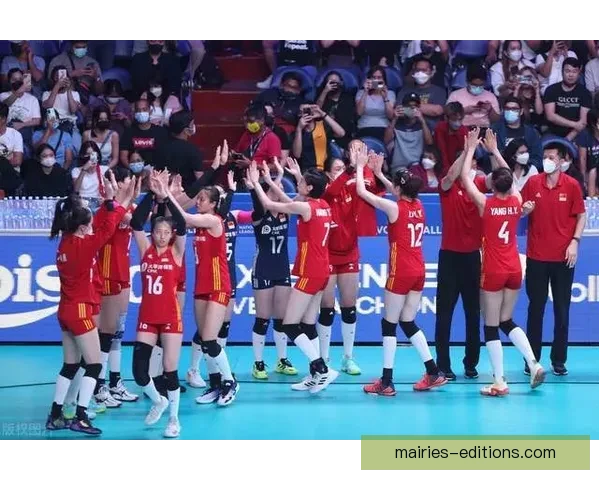 跳水比赛精彩纷呈，领先者如何稳居积分榜榜首